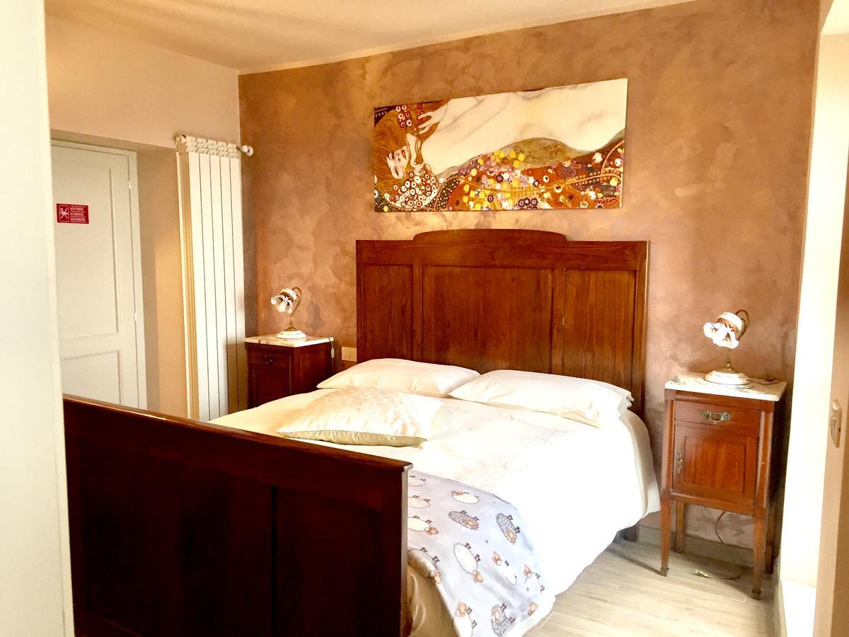 Bed and Breakfast Il Borgo Antico Рокка-Массима Экстерьер фото